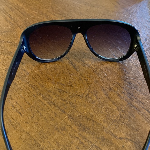 Women’s Black Designer Sunglasses - Picture 3 of 6